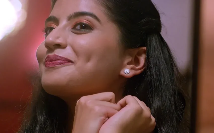A young woman wearing Kinnari's marvellous collection of jewellery for women