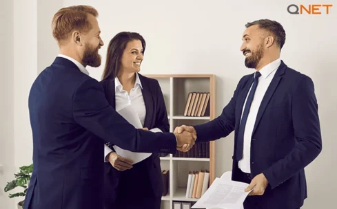 confident young direct seller