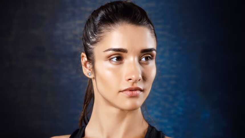 Kinnari Minimal Gold Jewellery from QNET India